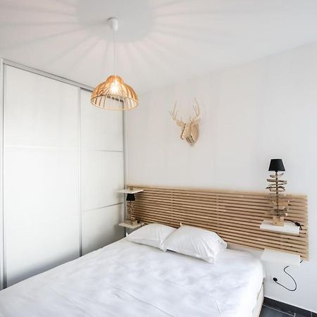 Appartamento Le Hirvi - cocon zen et épuré à 10min Vieux Lione Esterno foto