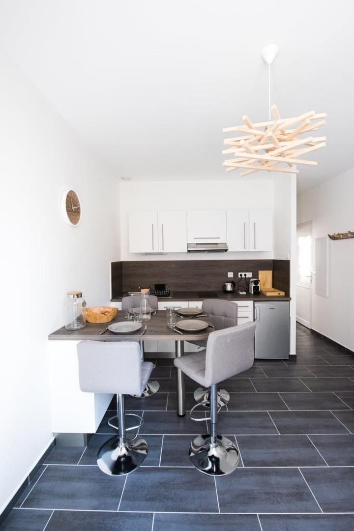 Appartamento Le Hirvi - cocon zen et épuré à 10min Vieux Lione Esterno foto
